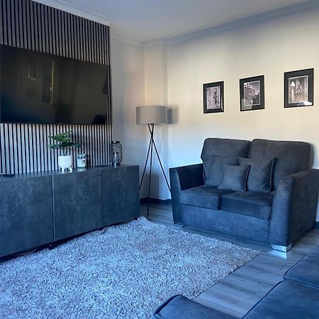 Glasgow Apartment Close To The Airport Renfrew Exteriör bild