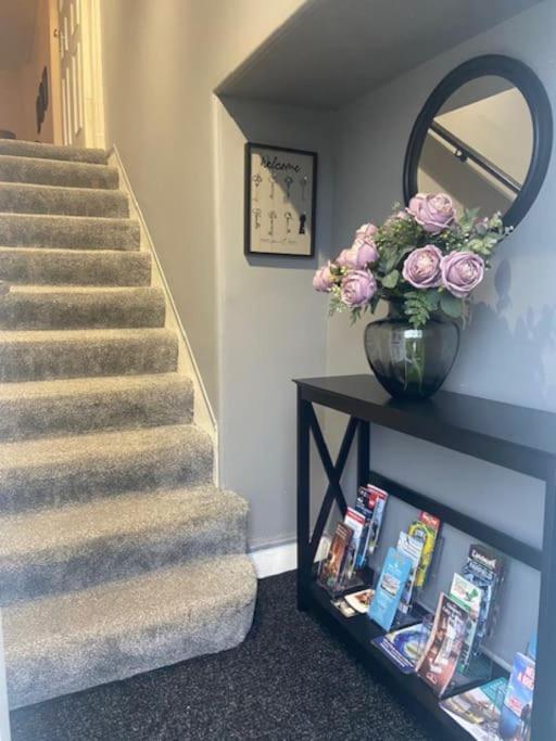 Glasgow Apartment Close To The Airport Renfrew Exteriör bild