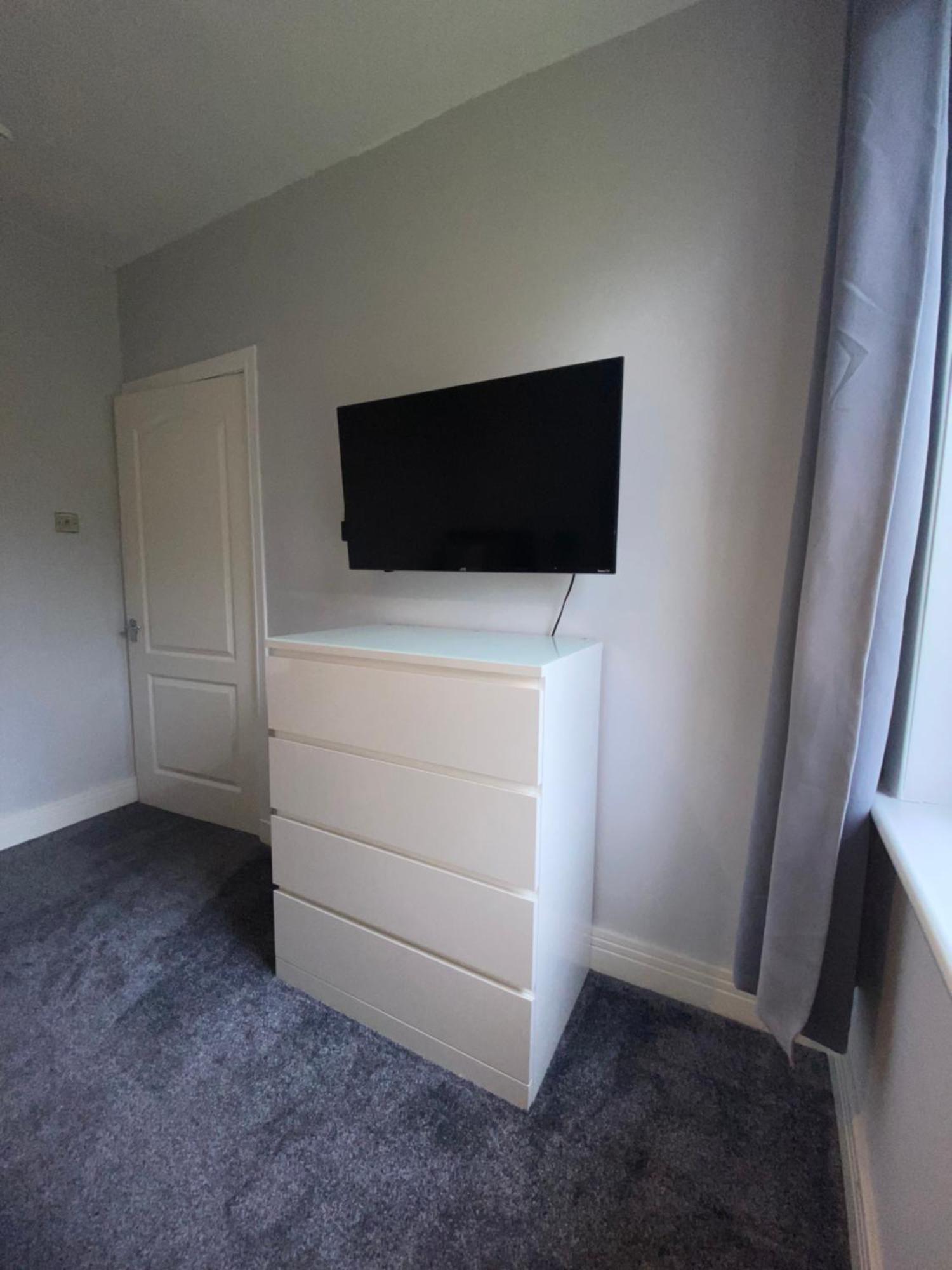 Glasgow Apartment Close To The Airport Renfrew Exteriör bild
