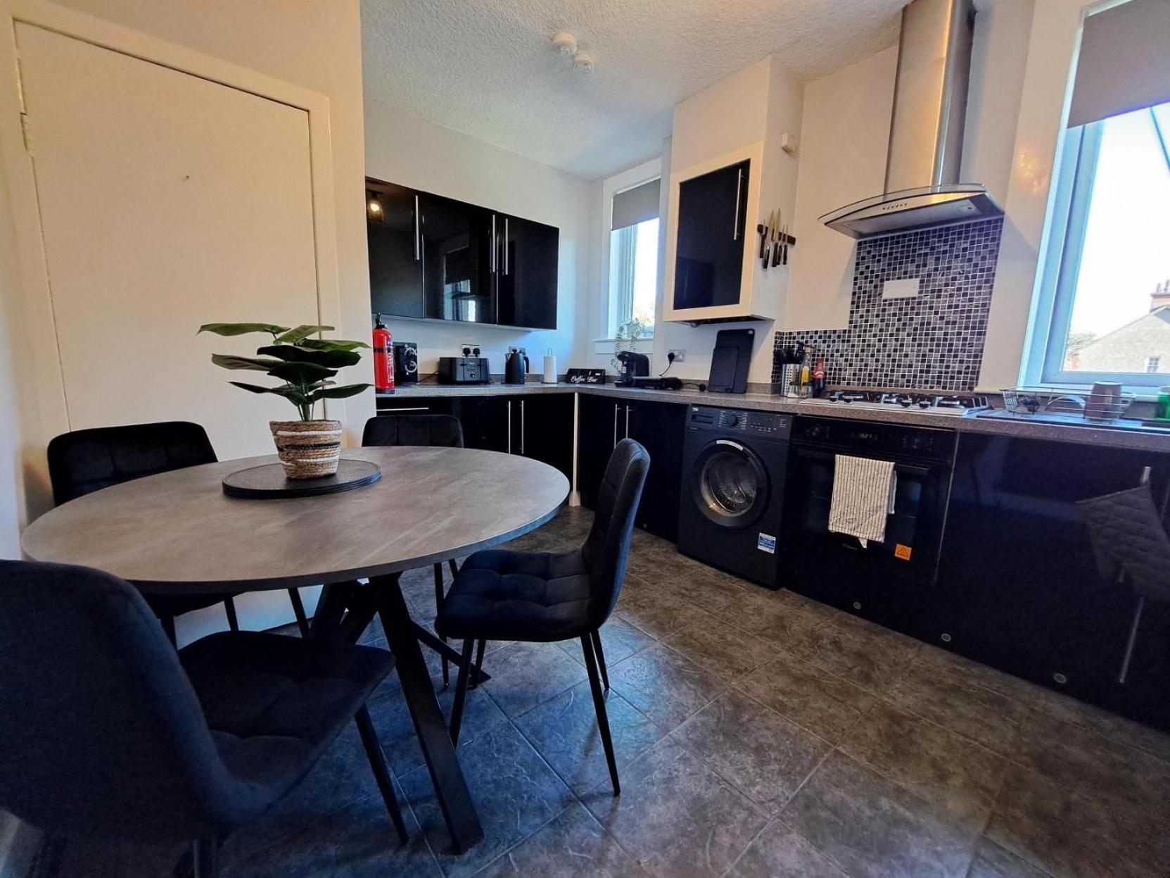 Glasgow Apartment Close To The Airport Renfrew Exteriör bild