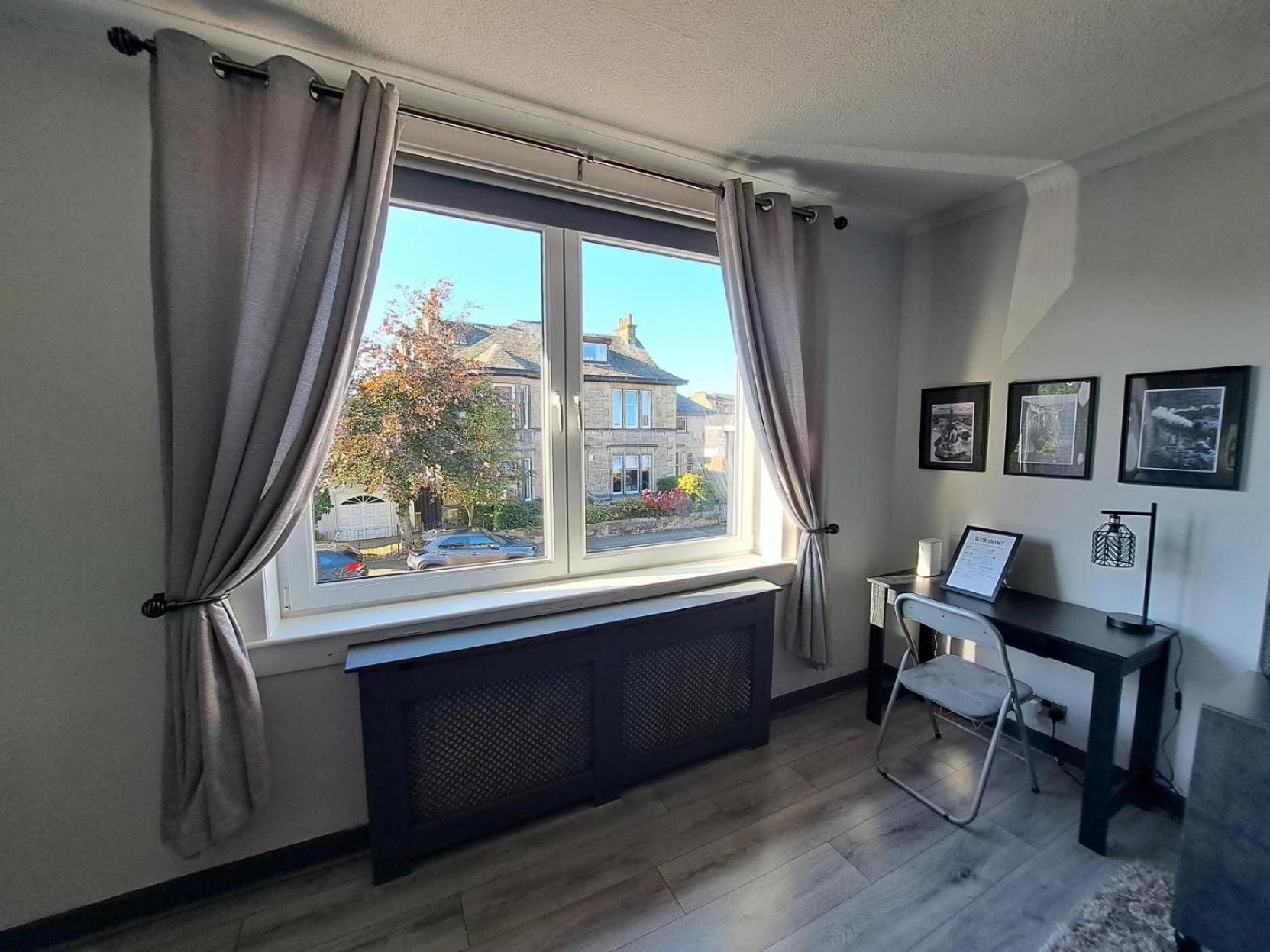 Glasgow Apartment Close To The Airport Renfrew Exteriör bild
