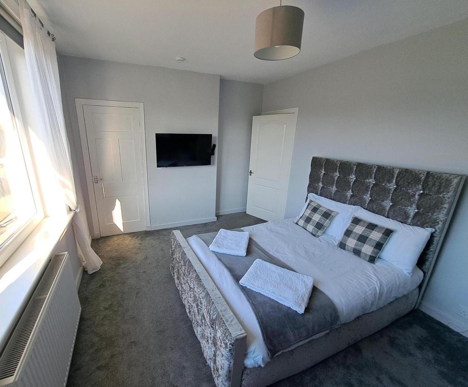 Glasgow Apartment Close To The Airport Renfrew Exteriör bild